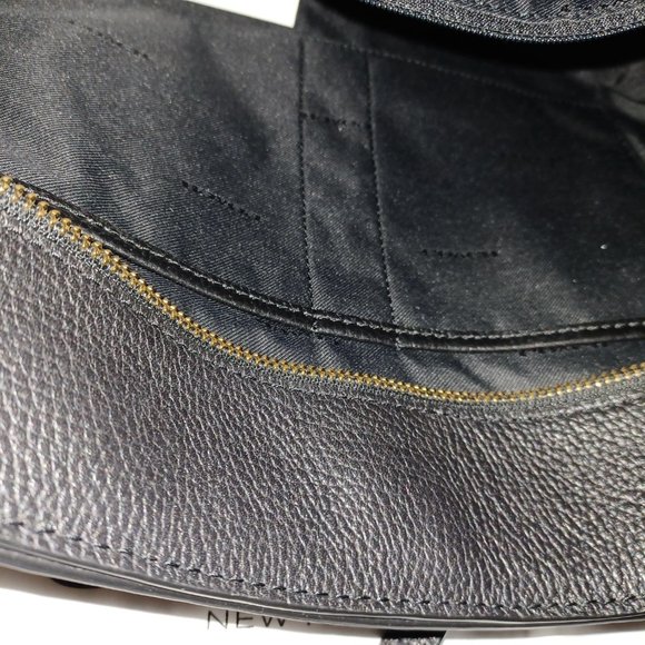 MEDIUM BLACK LEATHER COACH TOTE - Picture 4 of 7